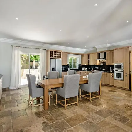 Amazing Algarve 5 Bedrooms Lillian Private Pool Ping Pong Table Vale Do Lobo Villa Almancil